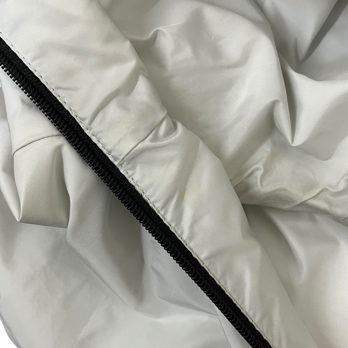 MONCLER VALLESE VESTベストJ10911A00150 古着・中古-7枚目のアイテム画像