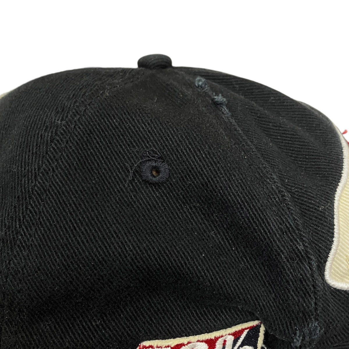 Baseball cap with embroidered patchesキャップ0QKAA