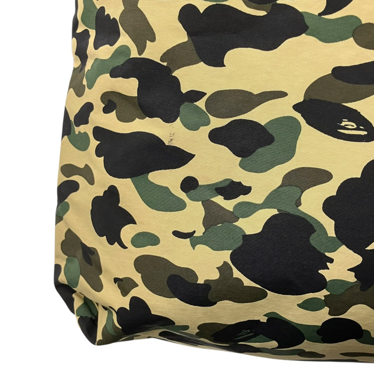A BATHING APE(アベイシングエイプ) カモフラージュリバーシブルトート