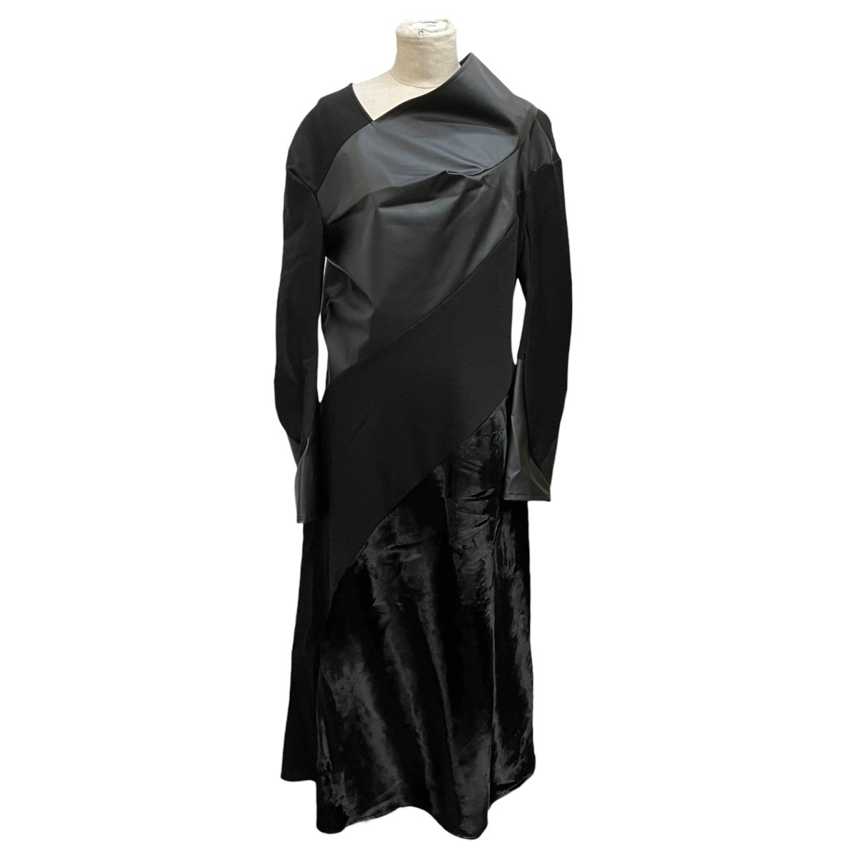 JUNYA WATANABE AD2025ワンピースJP-O006 古着・中古-1枚目のアイテム画像