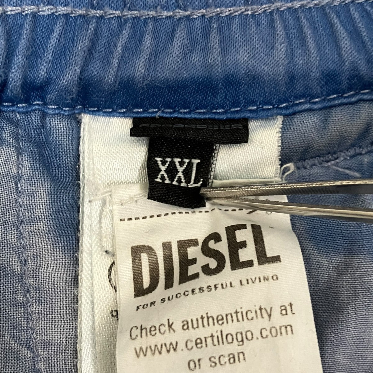 Shorts in denim-effect satinハーフパンツ0JMCD