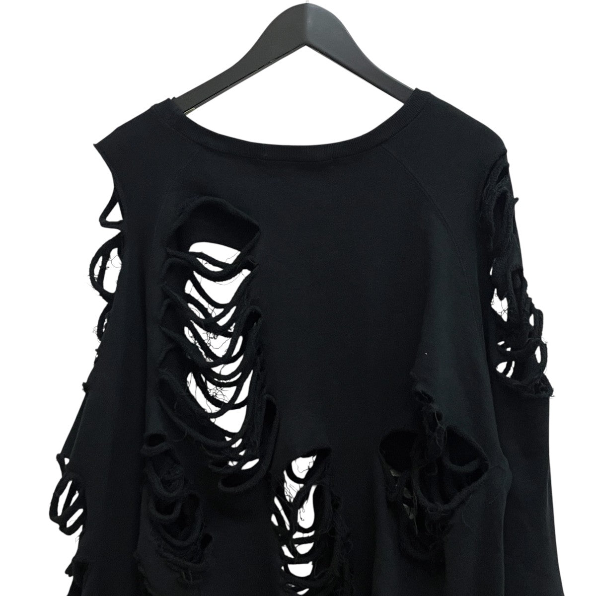 DISTRESSED CREWNECKセーター