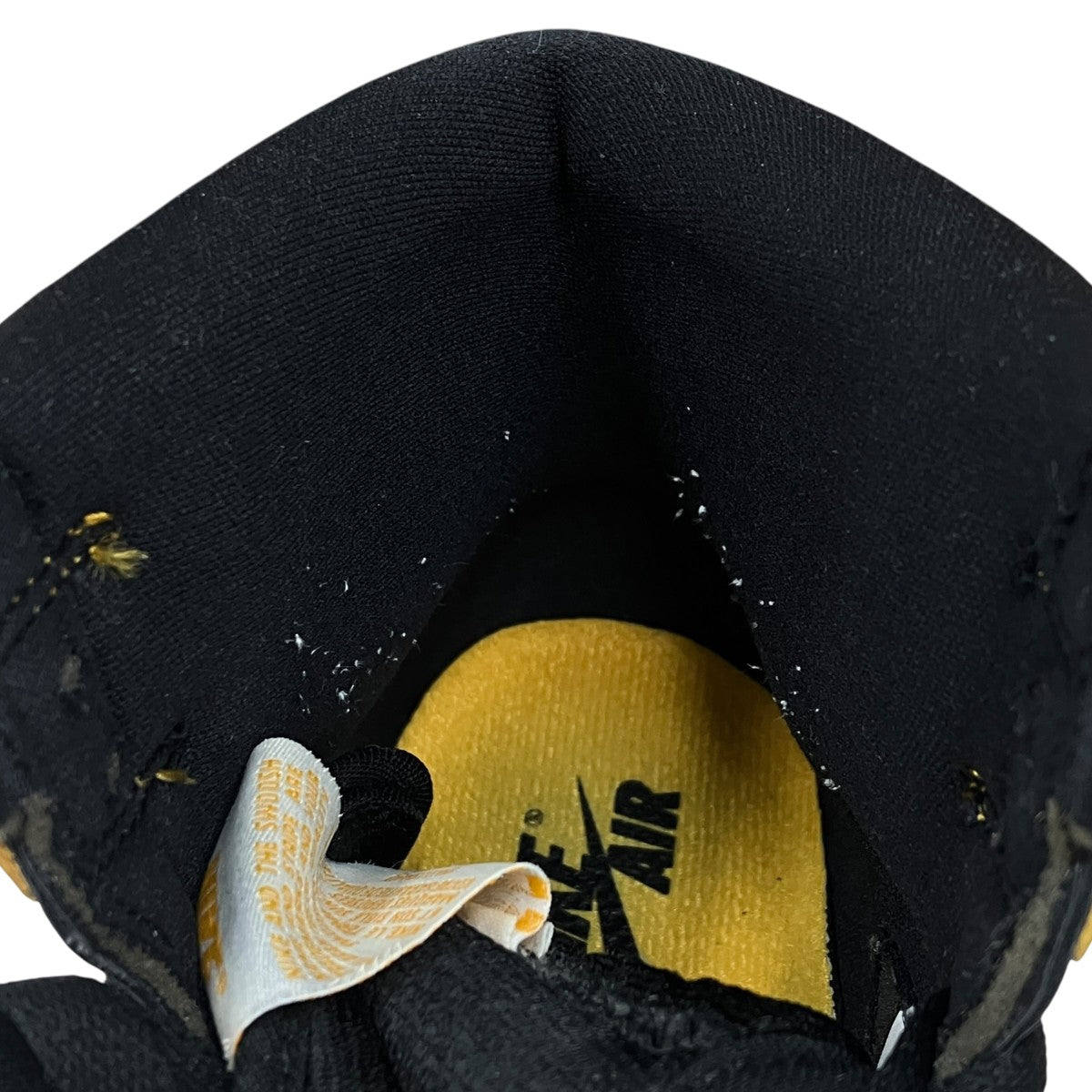 Nike Air Jordan 1 Retro High OG ”Taxi”スニーカー555088-711