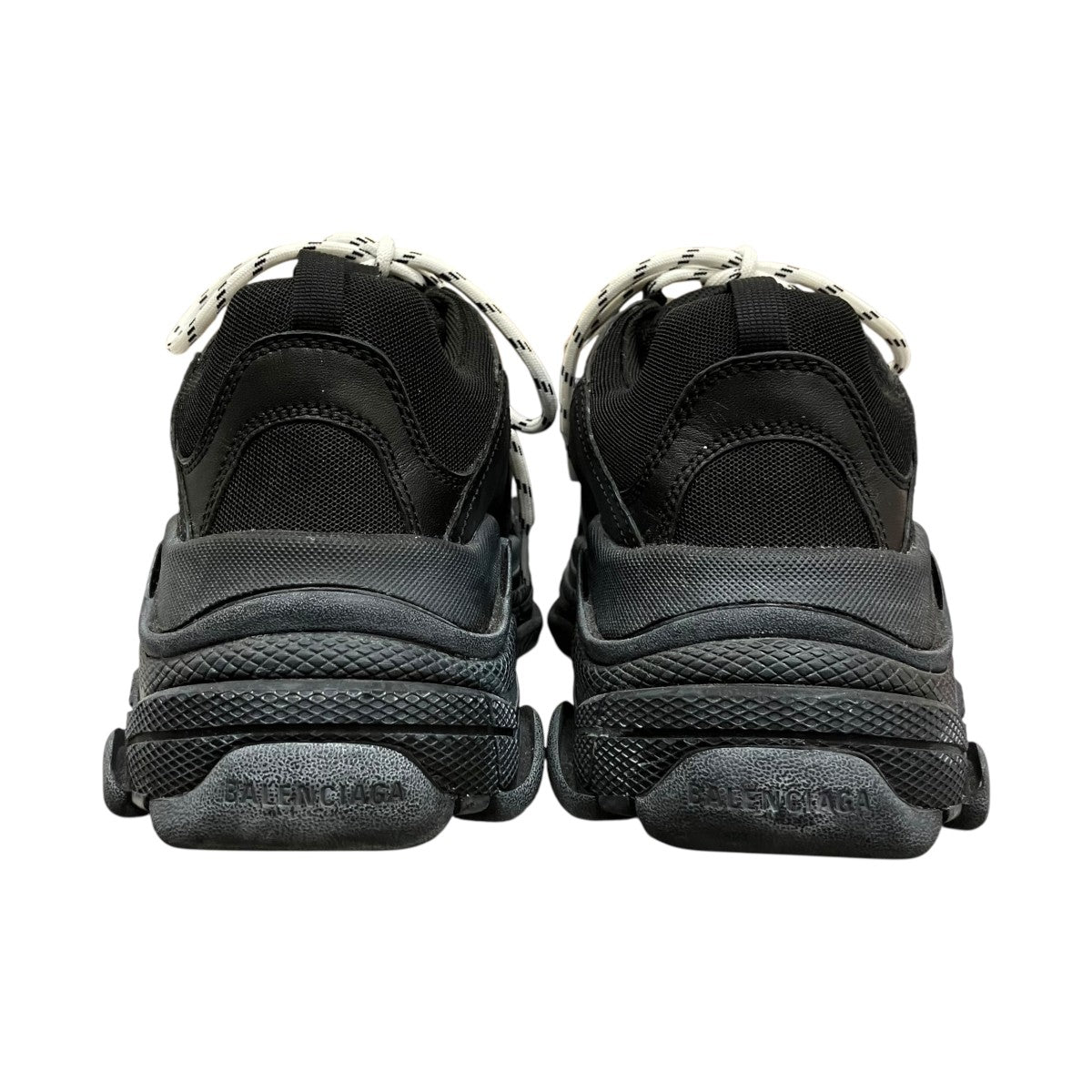 TRIPLE S BLACKスニーカー534162