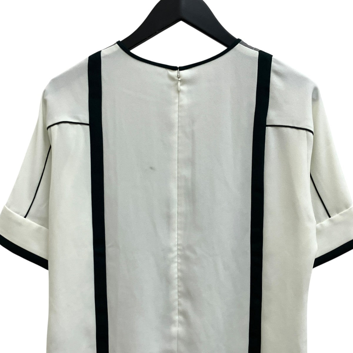 Framed flower blouse半袖カットソーMU22SS-0801-01
