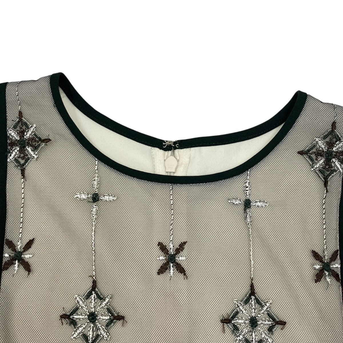 Framed flower blouse半袖カットソーMU22SS-0801-01