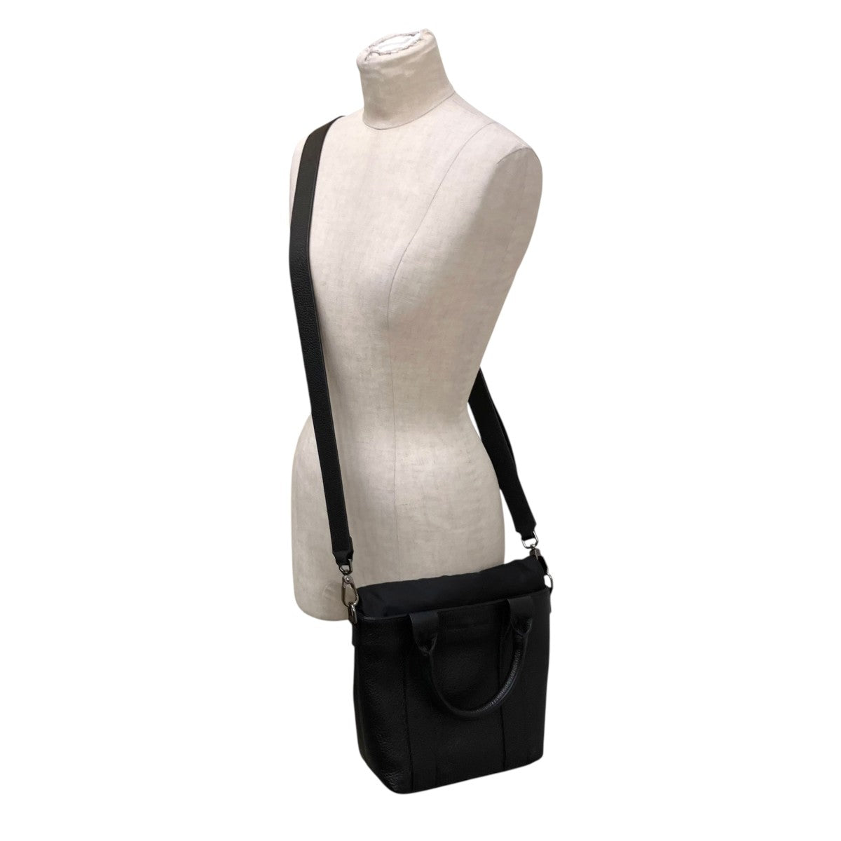 パディング入りBAG2WAYショルダーバッグ