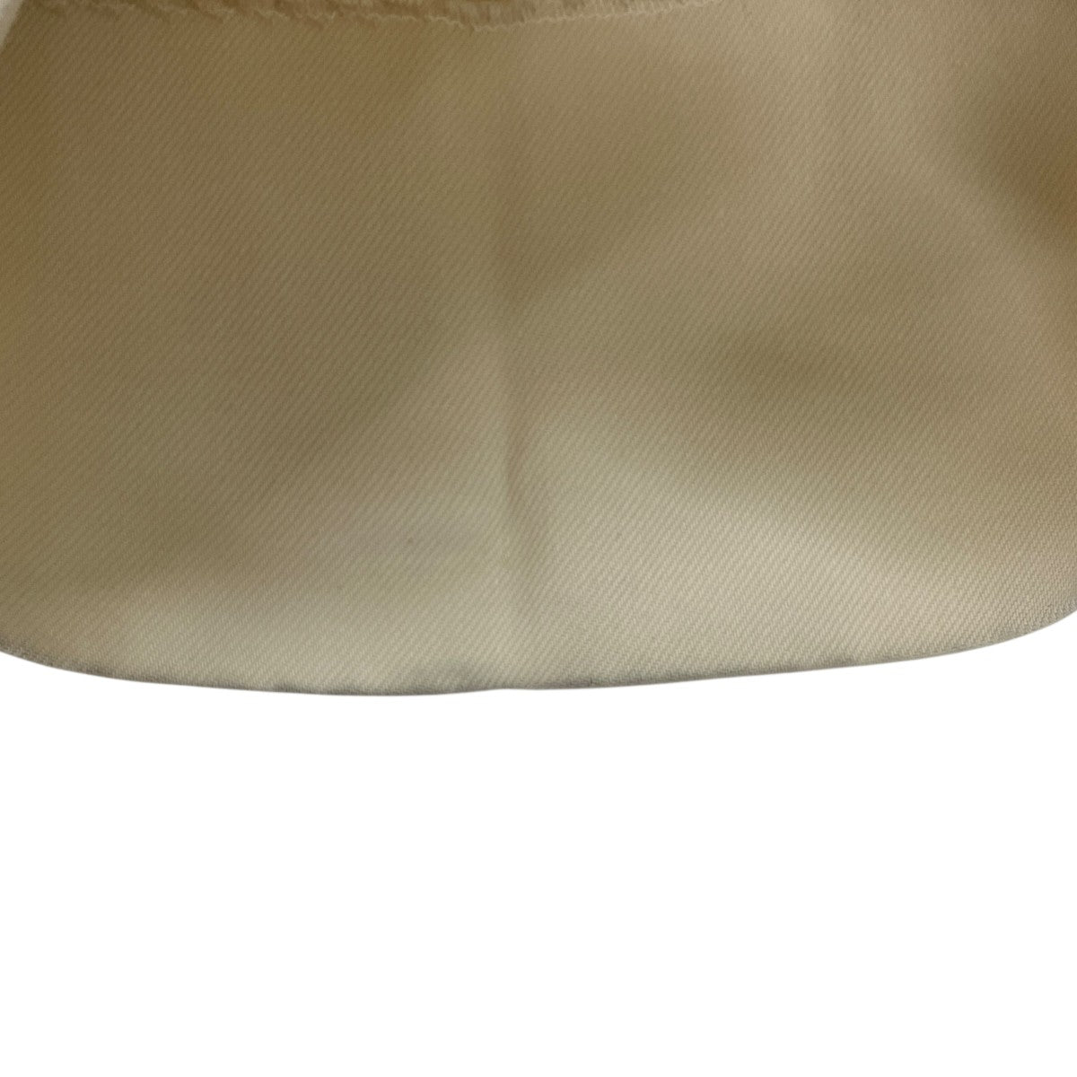 Tan-02-P-22116