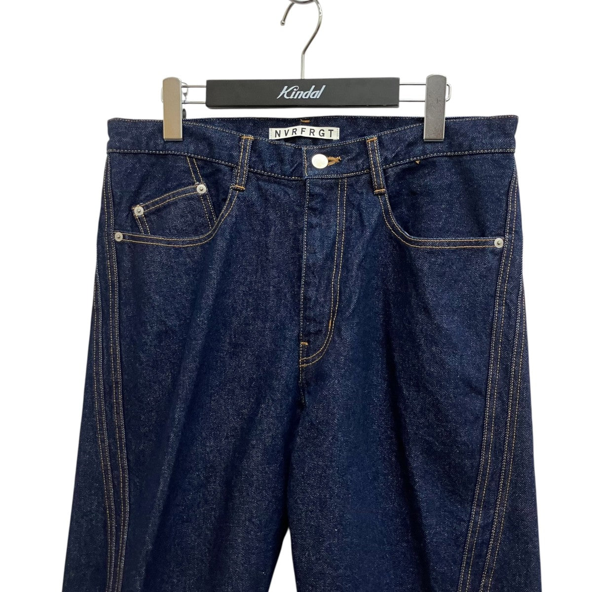 3D TWISTED JEANSデニムパンツNF241P07A