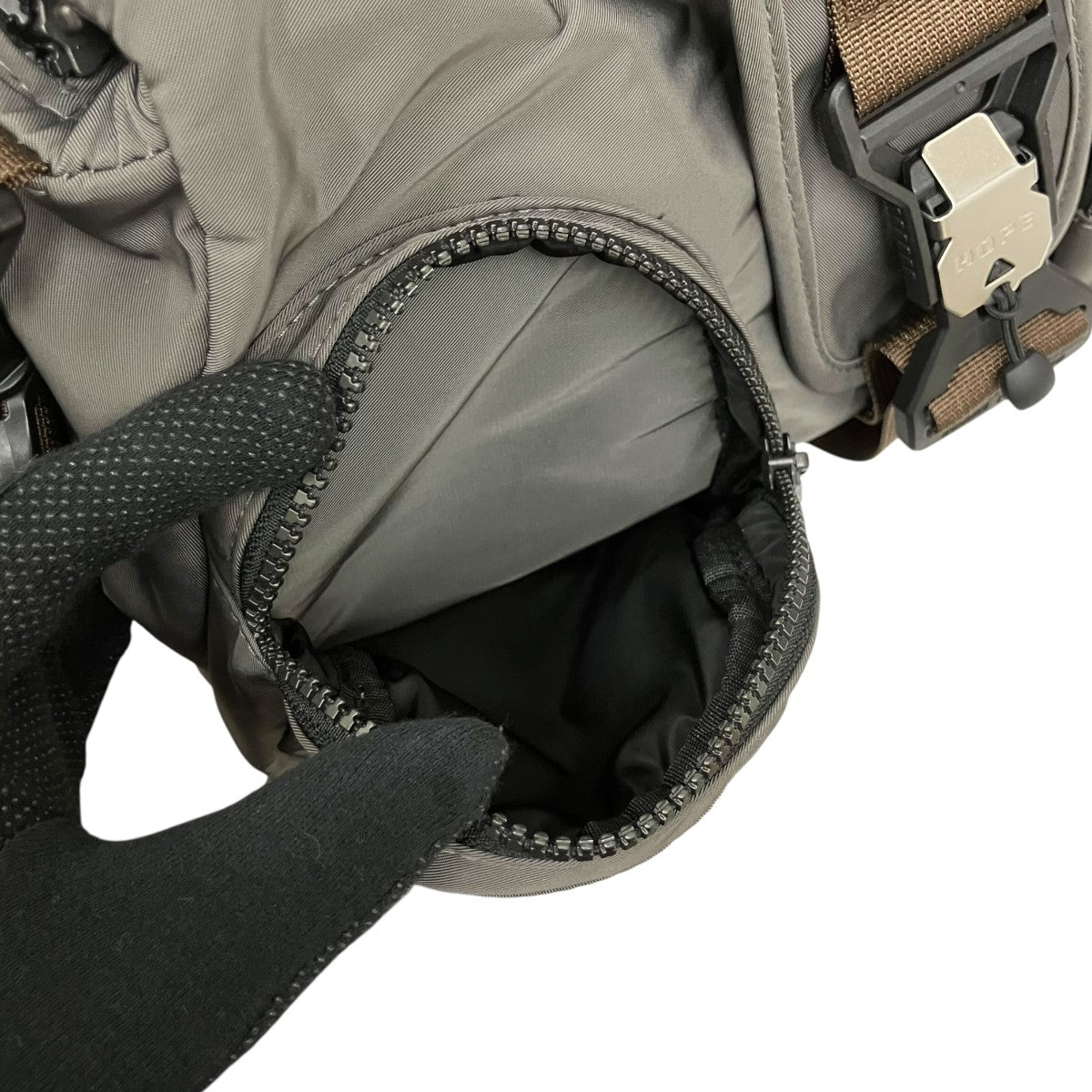Nylon Handbagショルダーバッグ