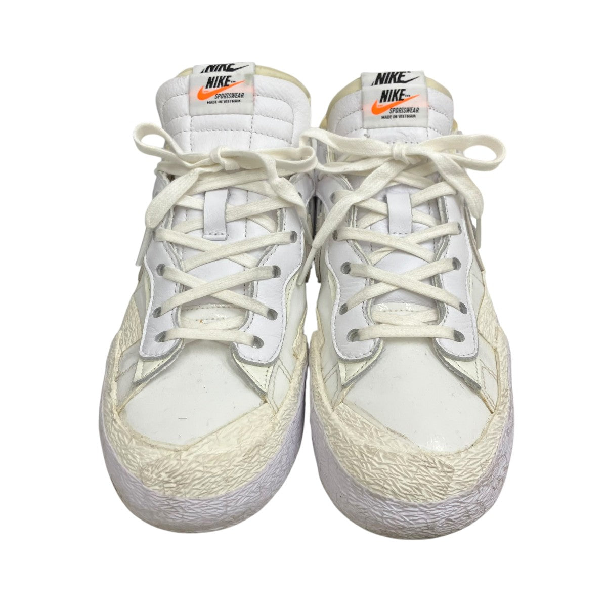 Blazer Low ”White Patent Leather”スニーカーDM6443-100