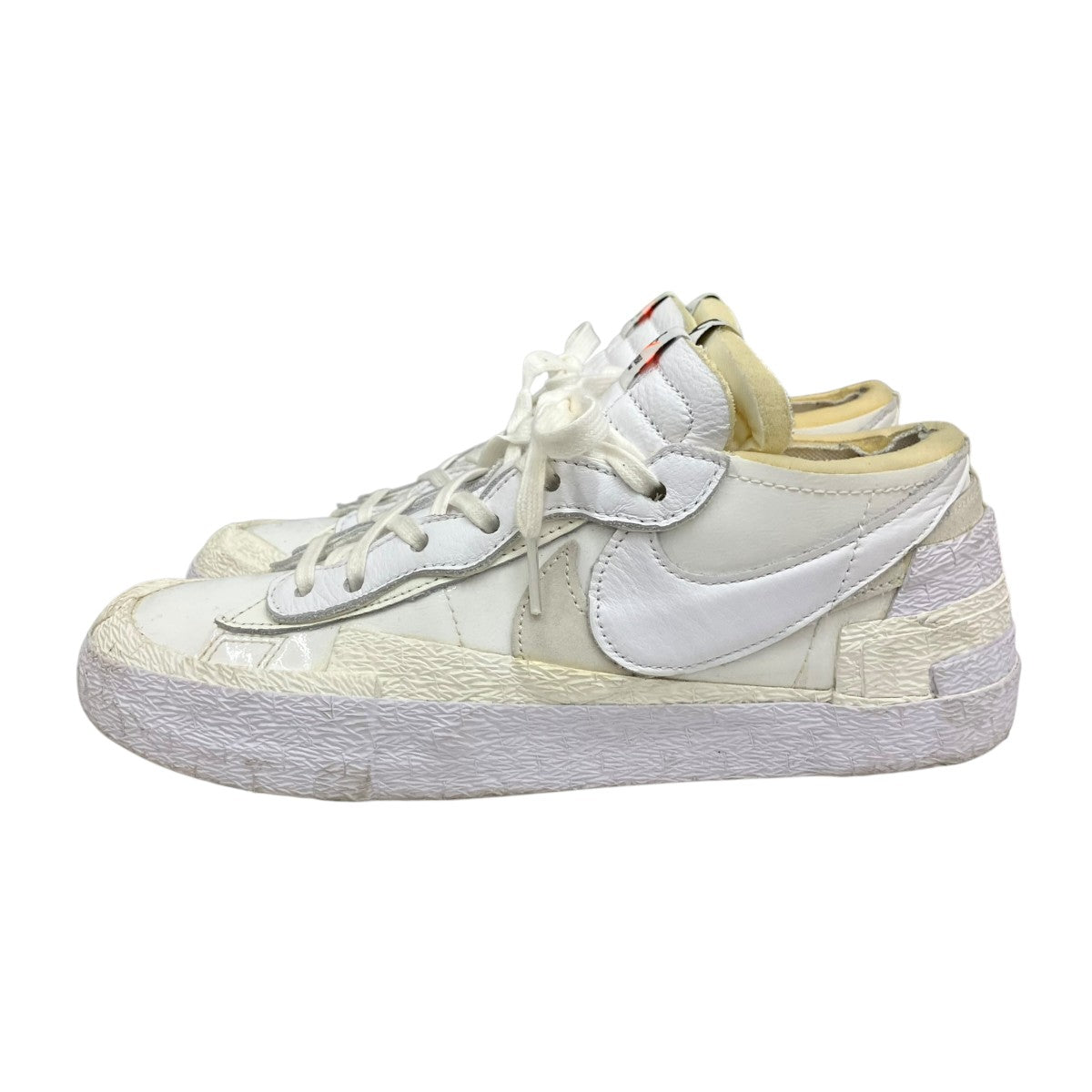 Blazer Low ”White Patent Leather”スニーカーDM6443-100