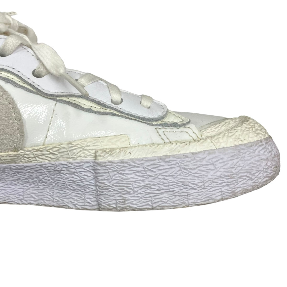 Blazer Low ”White Patent Leather”スニーカーDM6443-100
