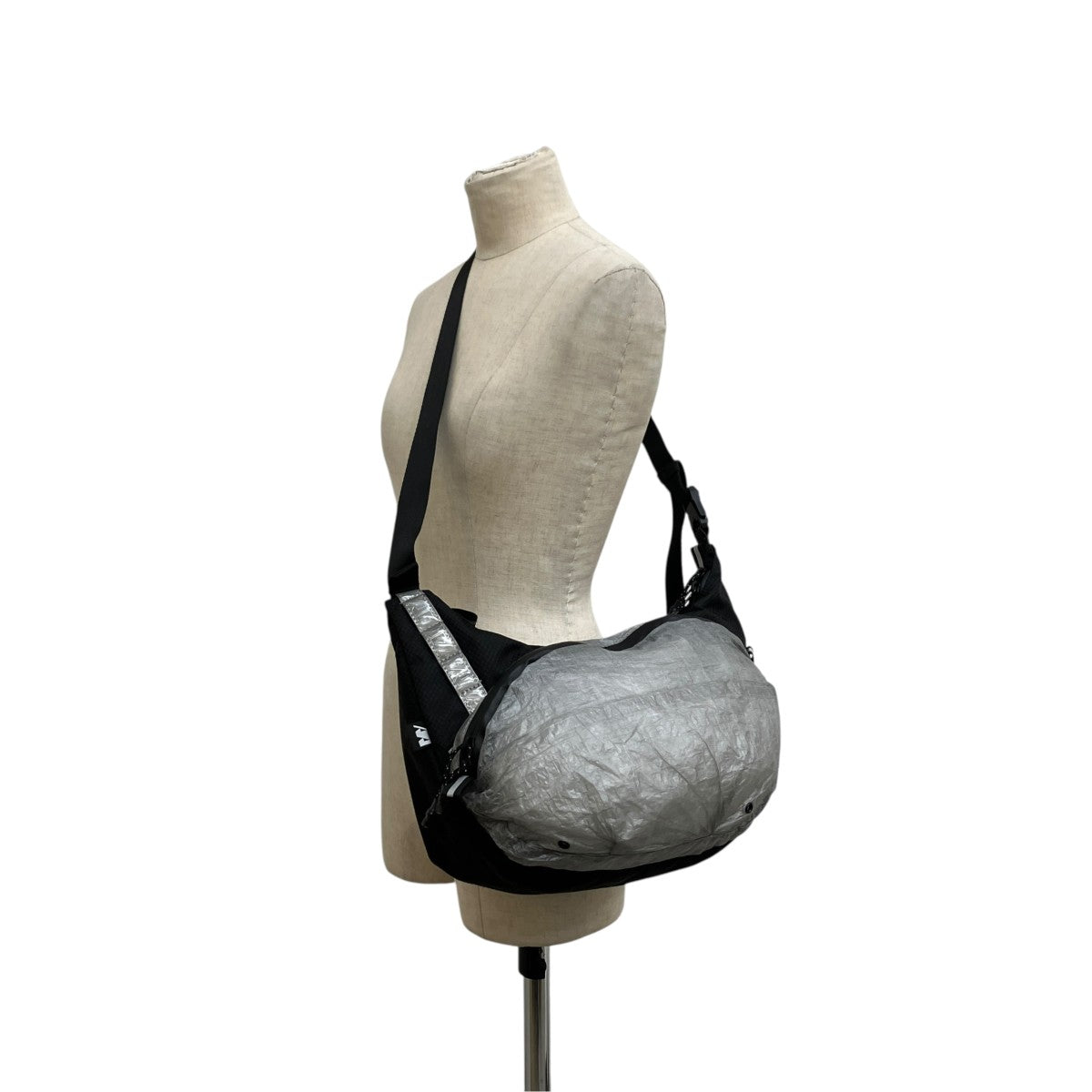 SLING BAG 7．6