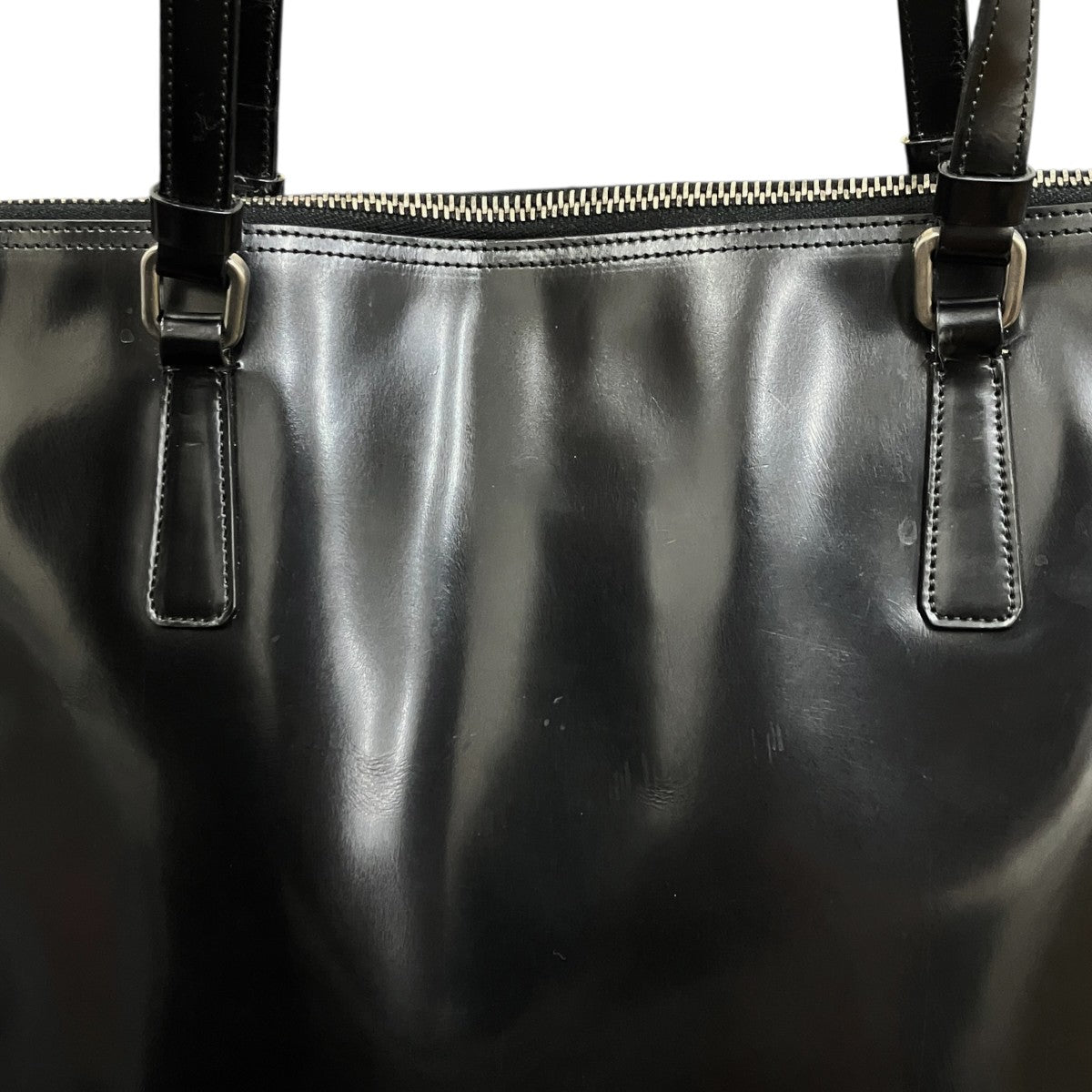 LOGO EMBOSSED TURN LOCK TOTEBAGトートバッグ