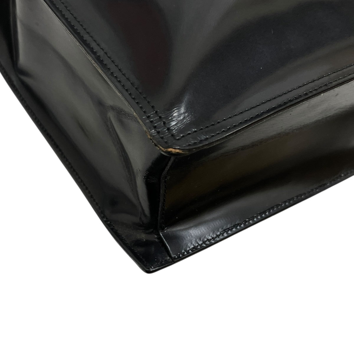 LOGO EMBOSSED TURN LOCK TOTEBAGトートバッグ