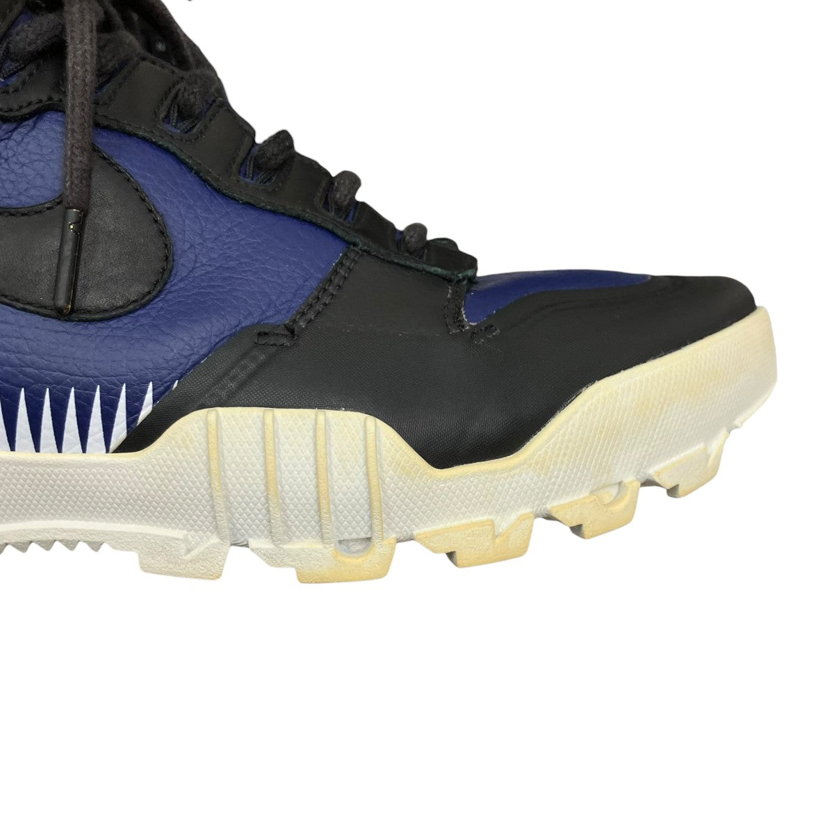 ハイカットスニーカー910092-001