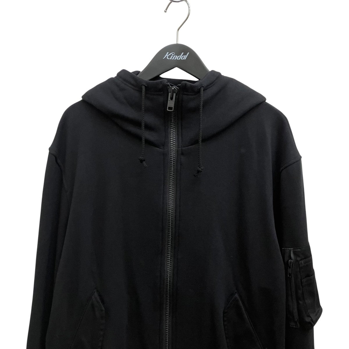 TWILL TERRY MIX ZIP-UP HOODIE WITH UTILITY SLEEVE POCKETパーカーUM-T15-800