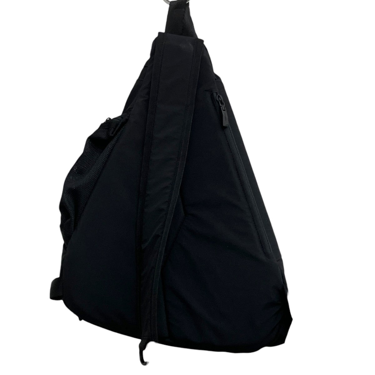 Badin Sling Bag Product． 1ショルダーバッグ