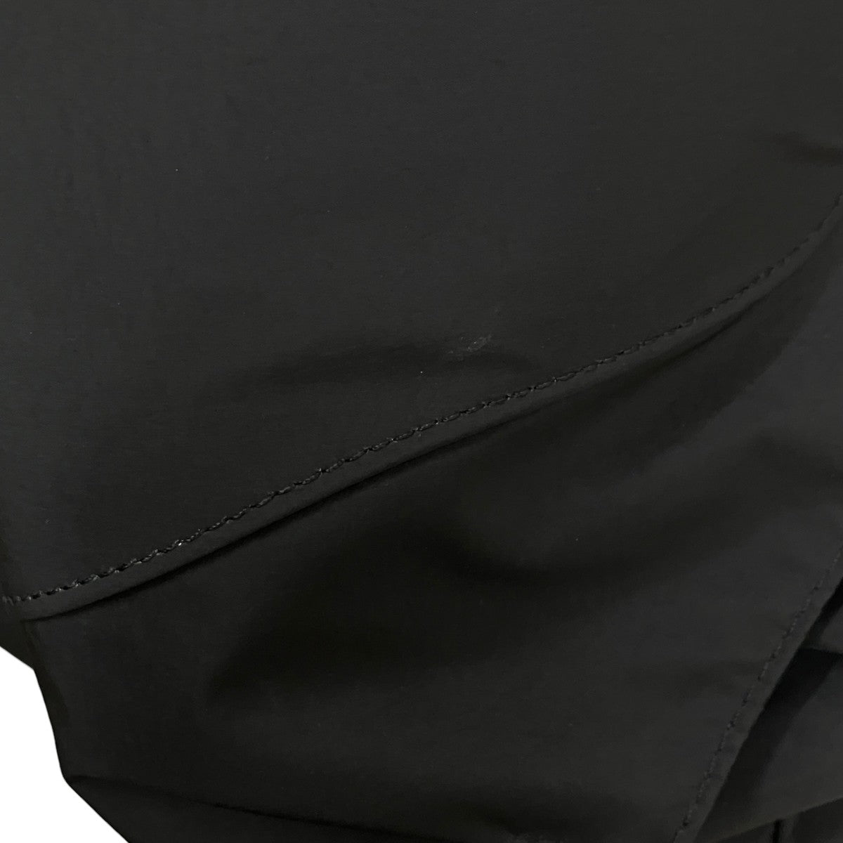 Badin Sling Bag Product． 1ショルダーバッグ