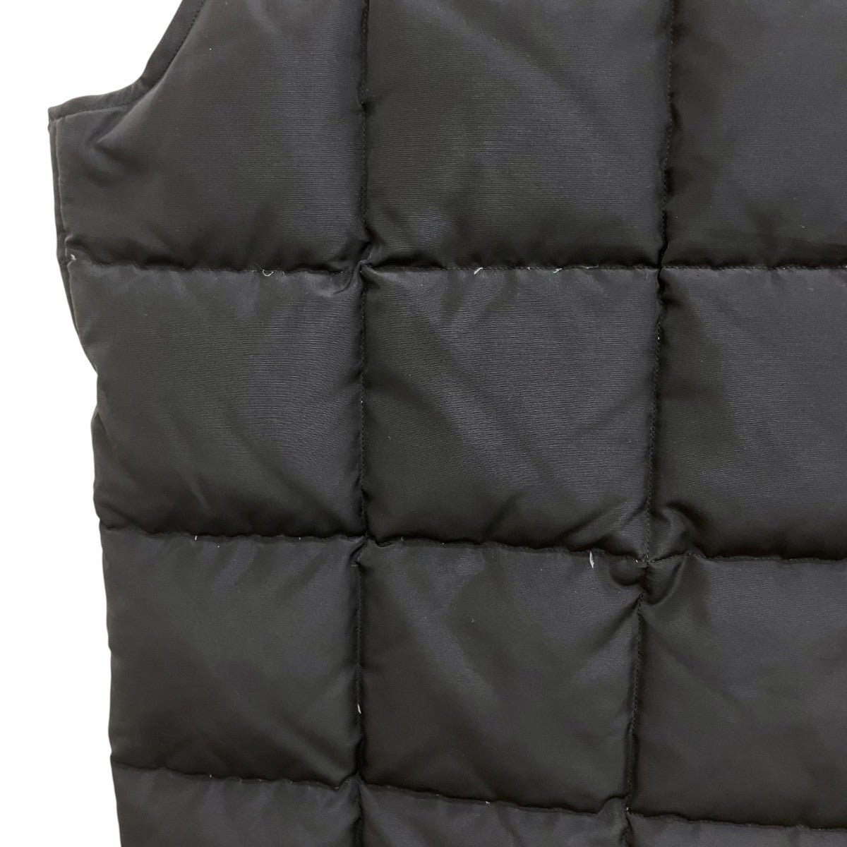 Black Tag Collection Downlight Canadian Vest EB0102-M1005