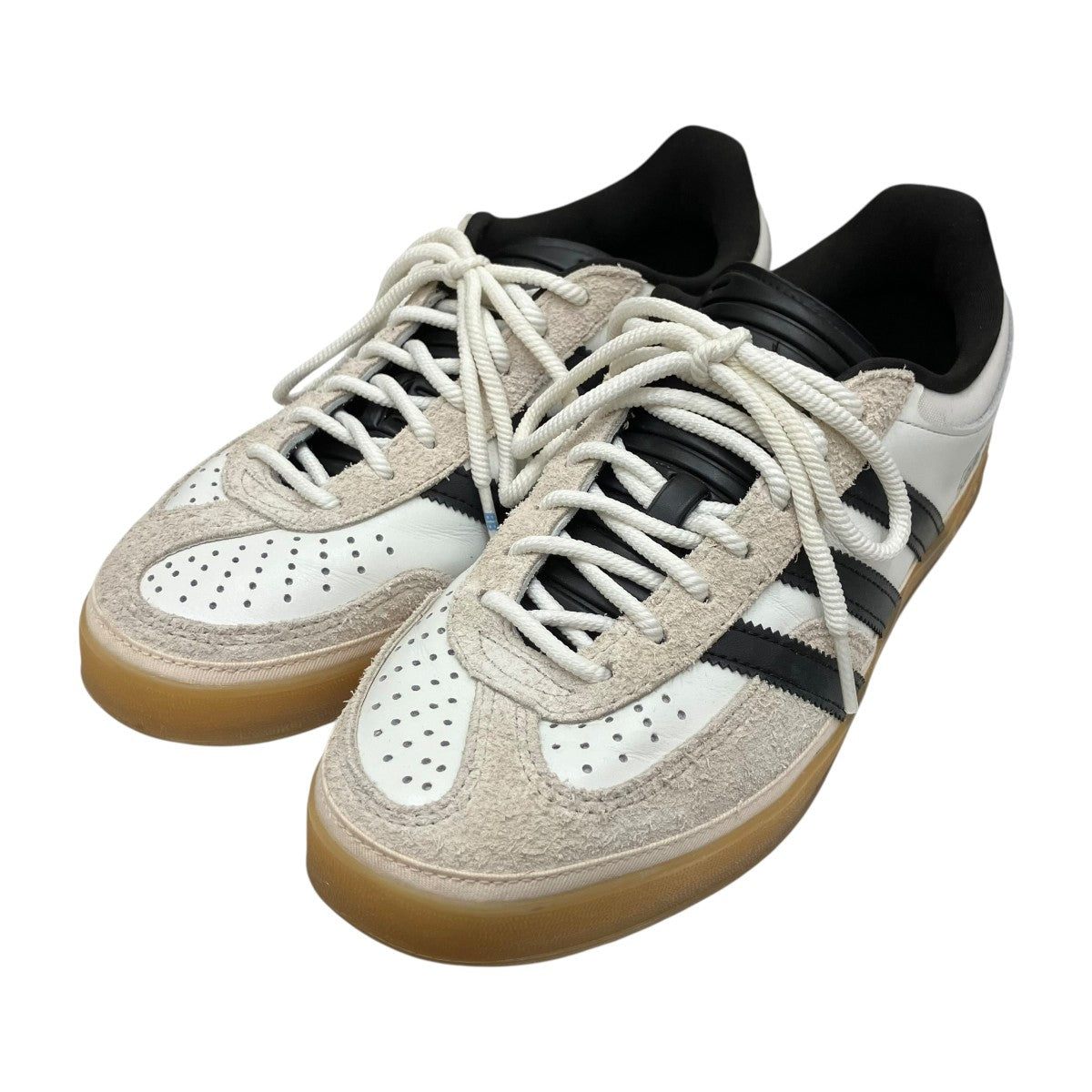Gazelle Indoor Bad Bunny El YunqueスニーカーIF9735