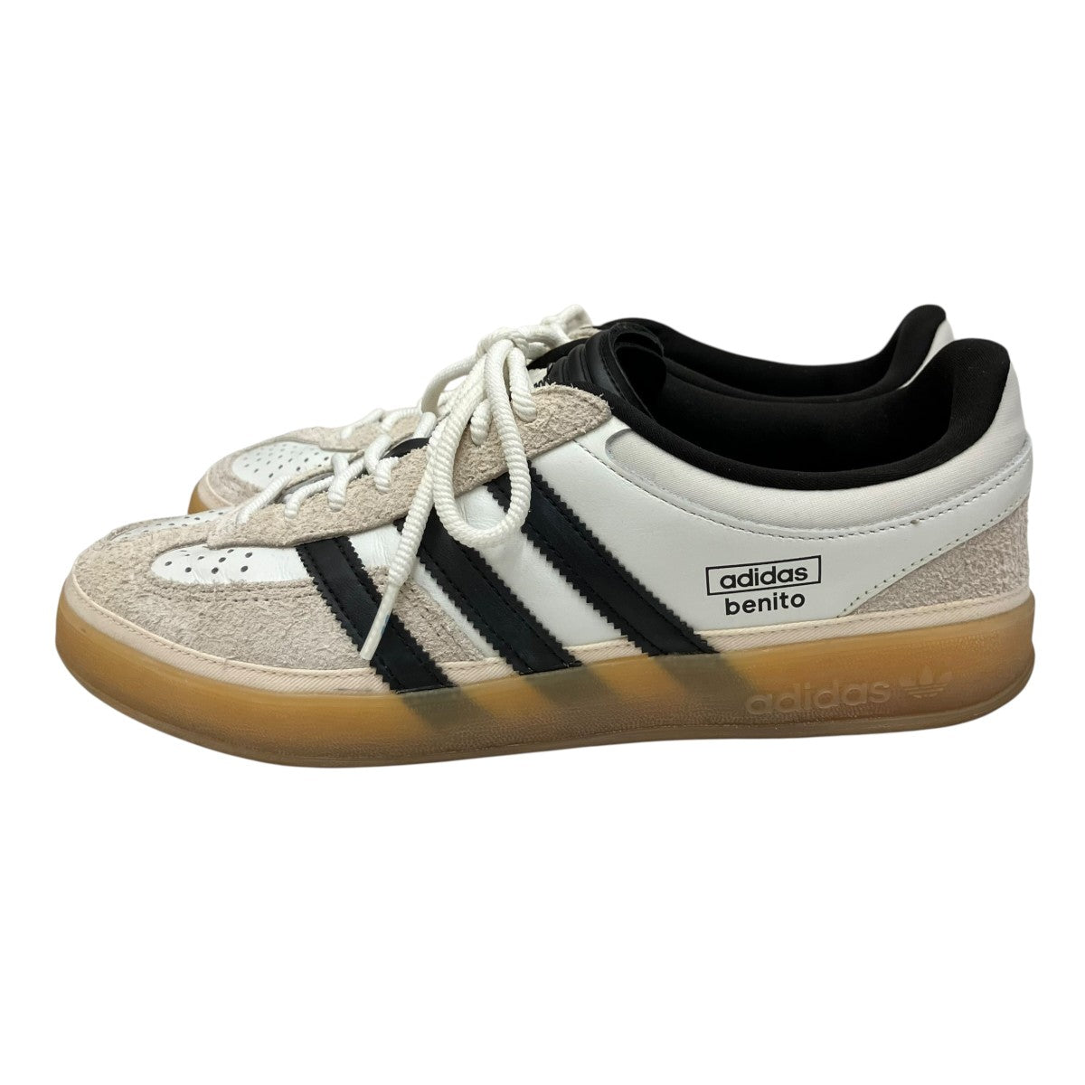 Gazelle Indoor Bad Bunny El YunqueスニーカーIF9735