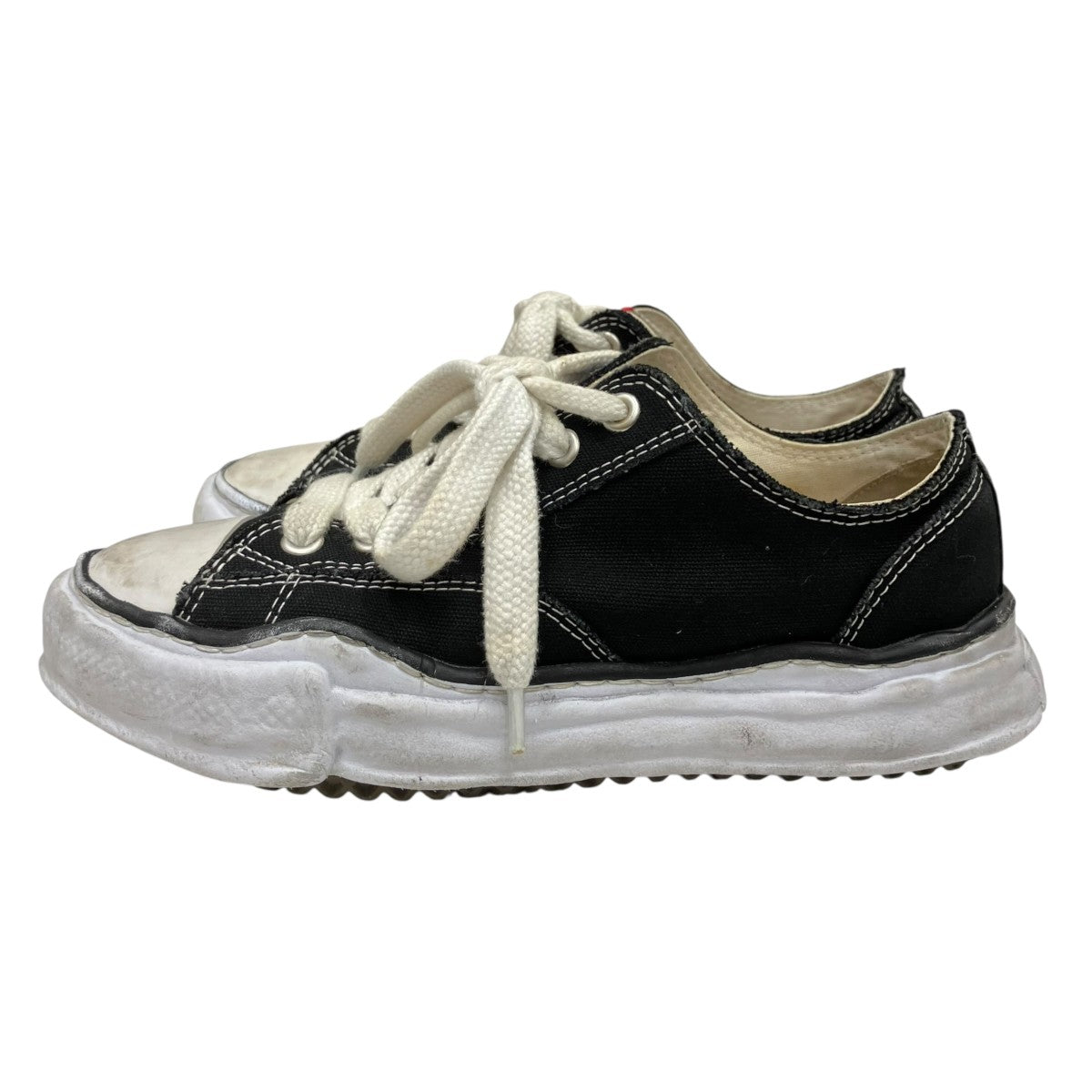 スニーカーA01FW702