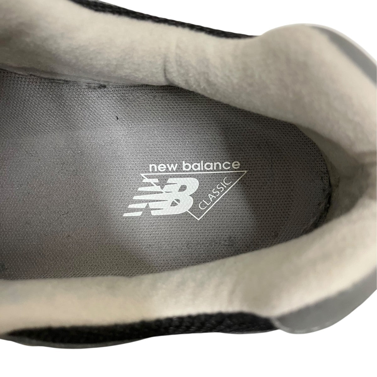 Made in USA 992スニーカーU992BK