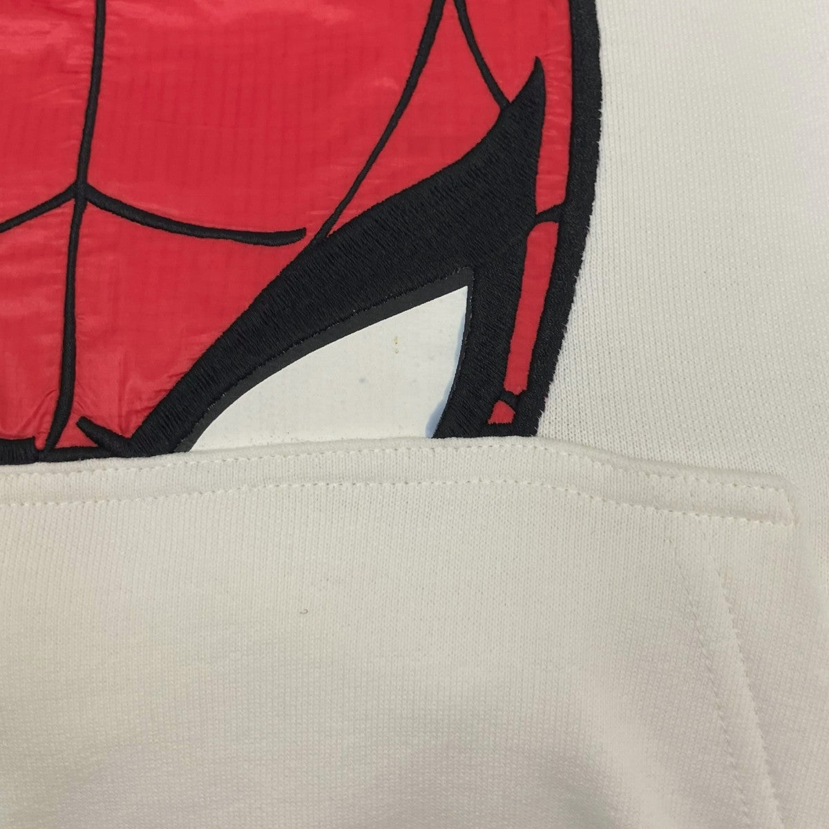 MONCLER ×MARVEL SPIDERMANプルオーバーパーカーH20918G00005 809KR 古着・中古-5枚目のアイテム画像