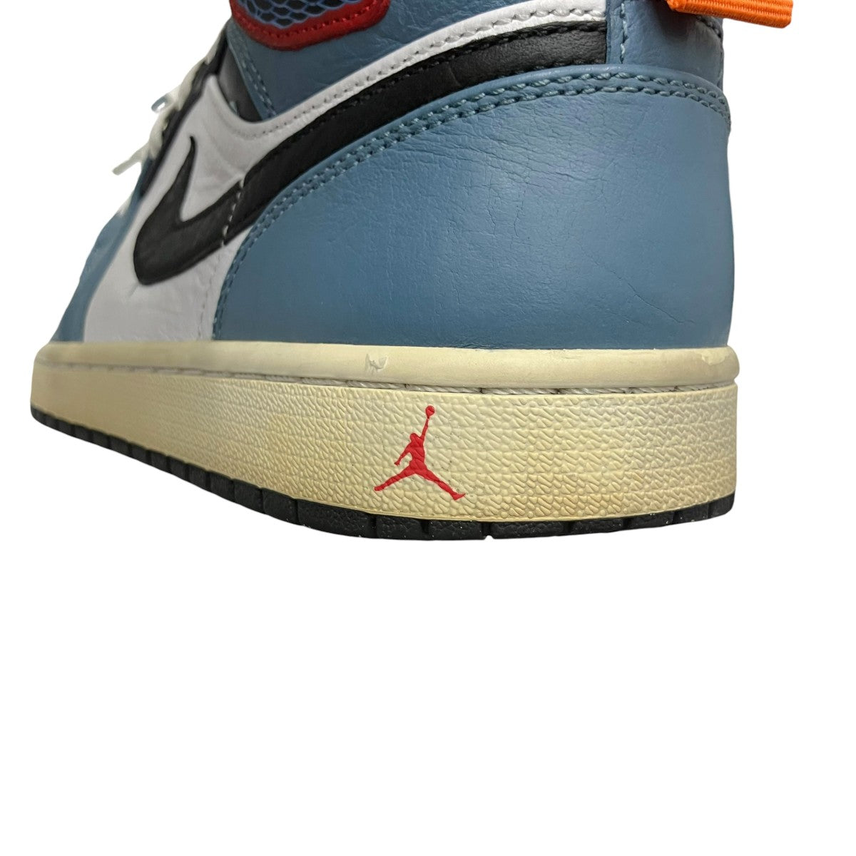 AIR JORDAN 1 MID SE FEARLESS APLAハイカットスニーカーCU2802-100