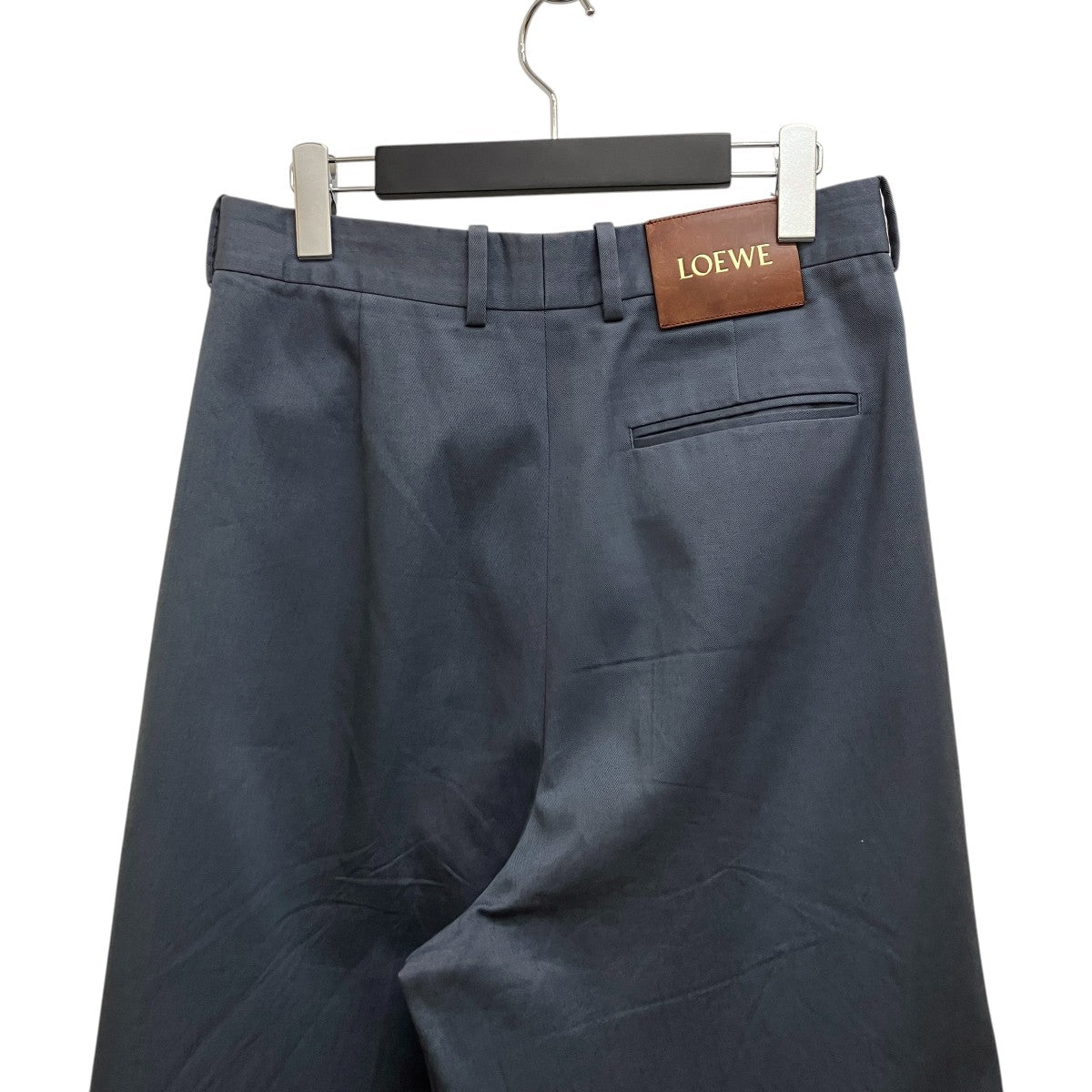 LOEWE 25SSレザーパッチ ワイドチノ ツータックスラックスH526Y04WFX 古着・中古-4枚目のアイテム画像