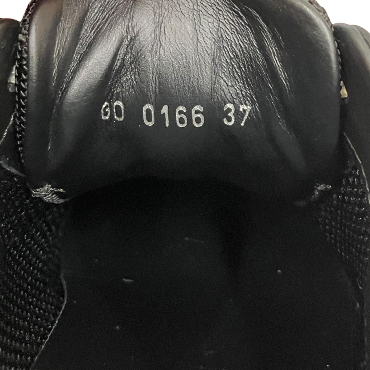 LOUIS VUITTON ランアウェイ・ライン・スニーカー 古着・中古-10枚目のアイテム画像