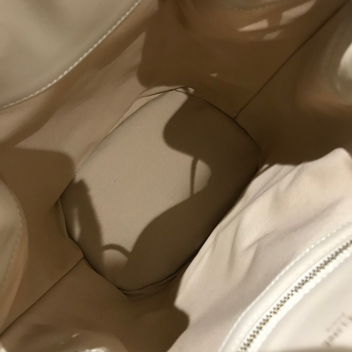 CELINE(セリーヌ) Cチャーム リュック □ ベージュ｜【公式
