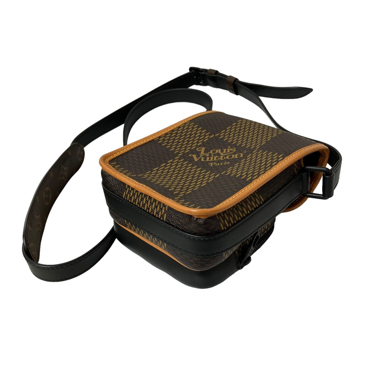 LOUIS VUITTON×NIGO アマゾンメッセンジャーショルダーバッグN40357 の古着・中古アイテム