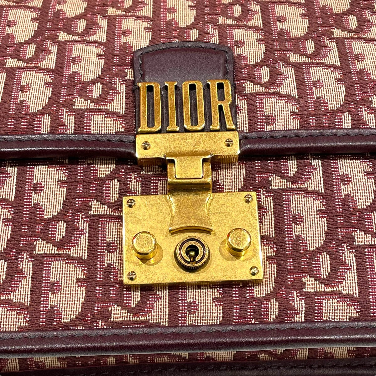 ショルダーバッグ