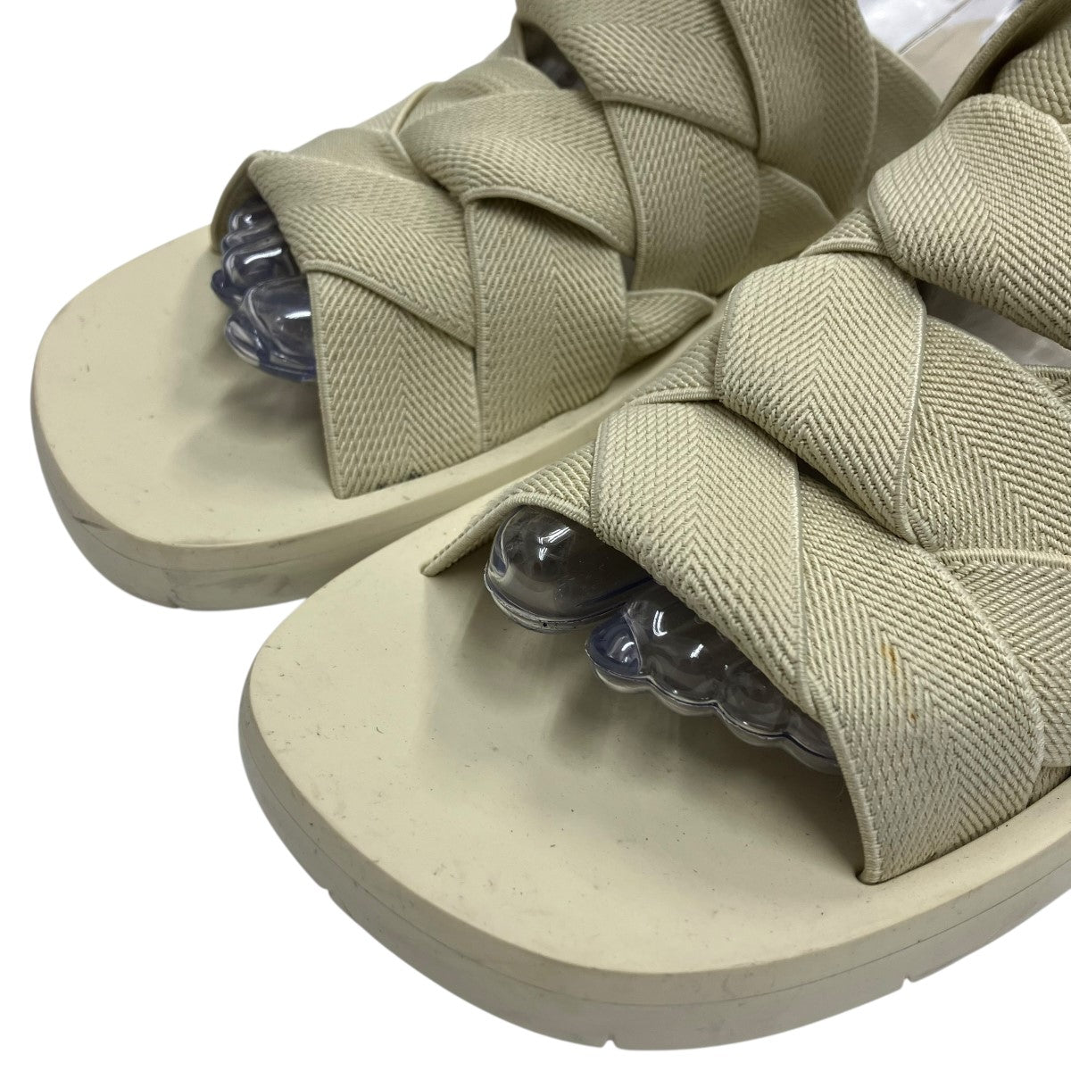 BOTTEGA VENETA(ボッテガヴェネタ) プラットミュールサンダル
