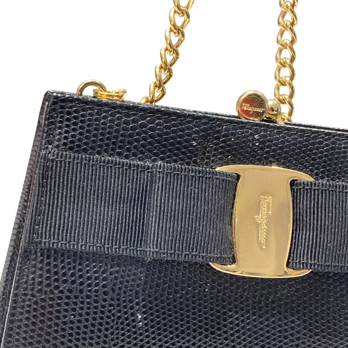 フェラガモ 黒　ショルダーバッグ フェラガモ Ferragamo バッグ ショルダーバッグ 肩掛けバッグ