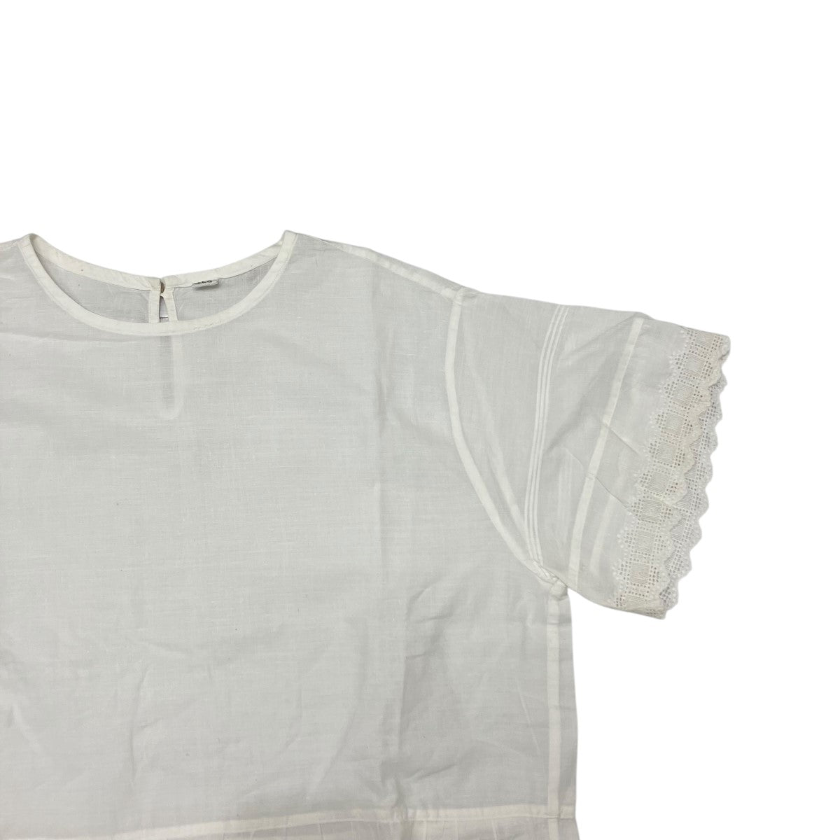 45R コットンタックブラウス Tシャツ カットワーク ホワイト 45R コットンタックブラウス Tシャツ カットワーク ホワイト