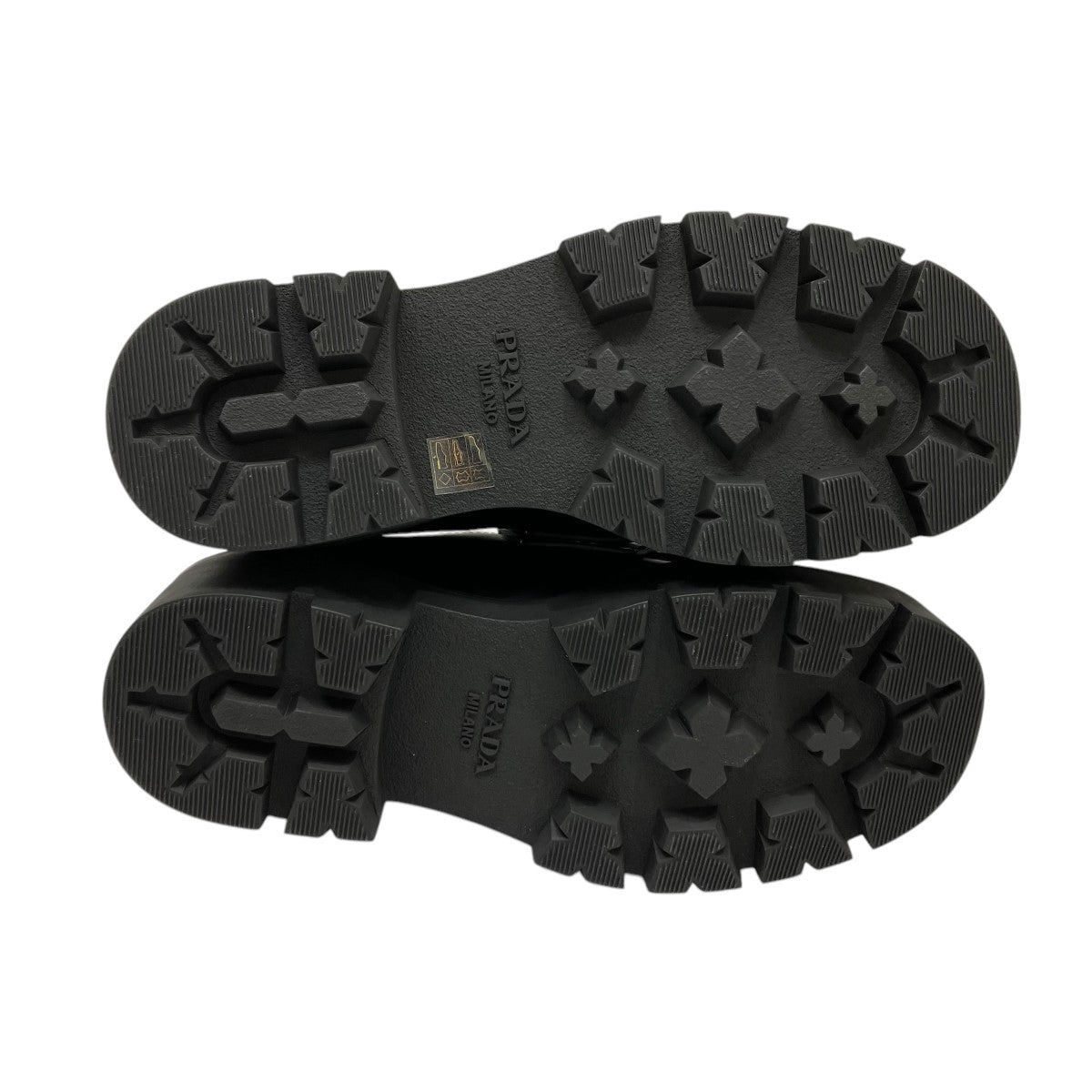 PRADA(プラダ) ブラック ブラッシュドレザー ローファー 2DG152