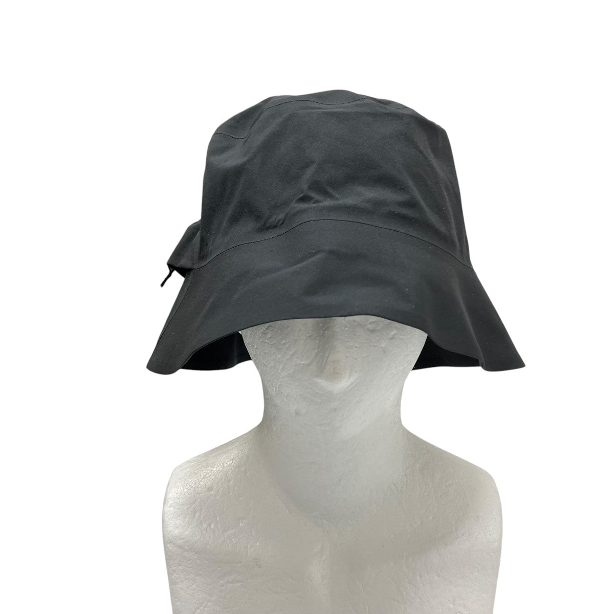 ARC’TERYX VEILANCE 古着・中古 アークテリクスヴェイランスのBUCKET HAT ハット X000004681です。