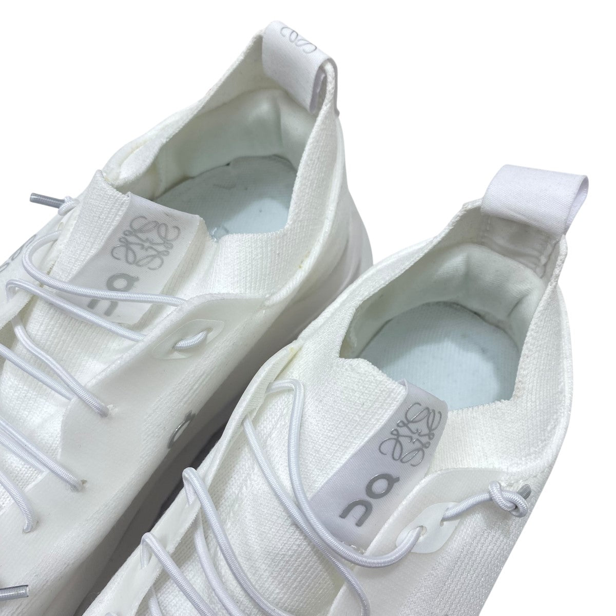 LOEWE ホワイト スタッズ付きミュール Toy mule in goatskin Black - LOEWE