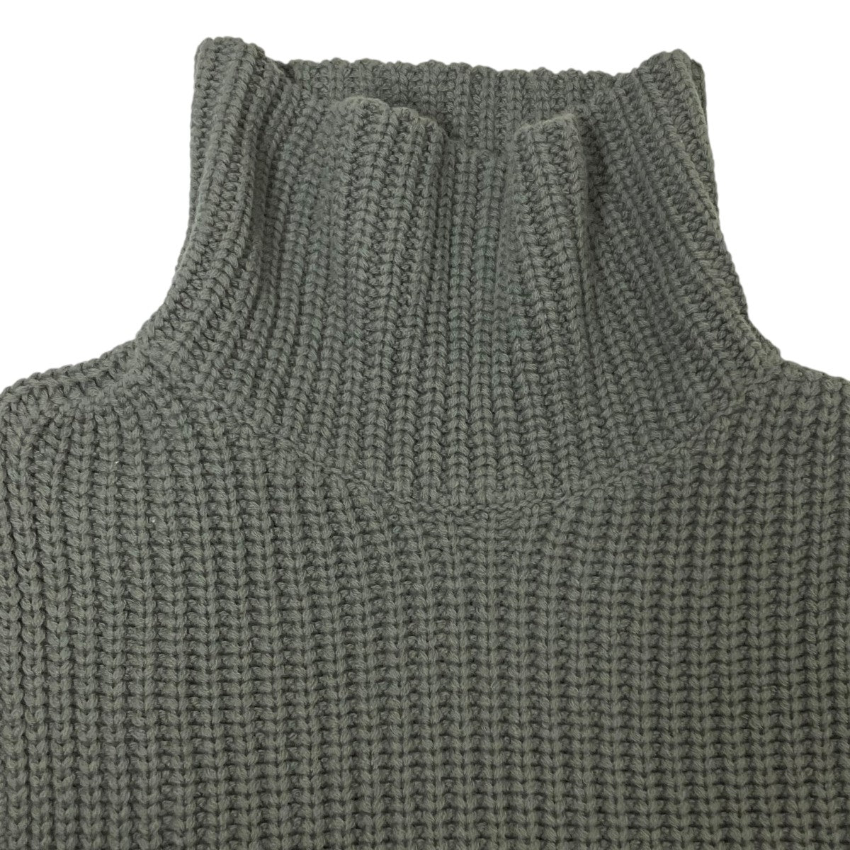 hyke ニット　ベスト　フリンジ　即完売　ネックウォーマー HYKE ハイク フリンジニットベスト - メルカリ