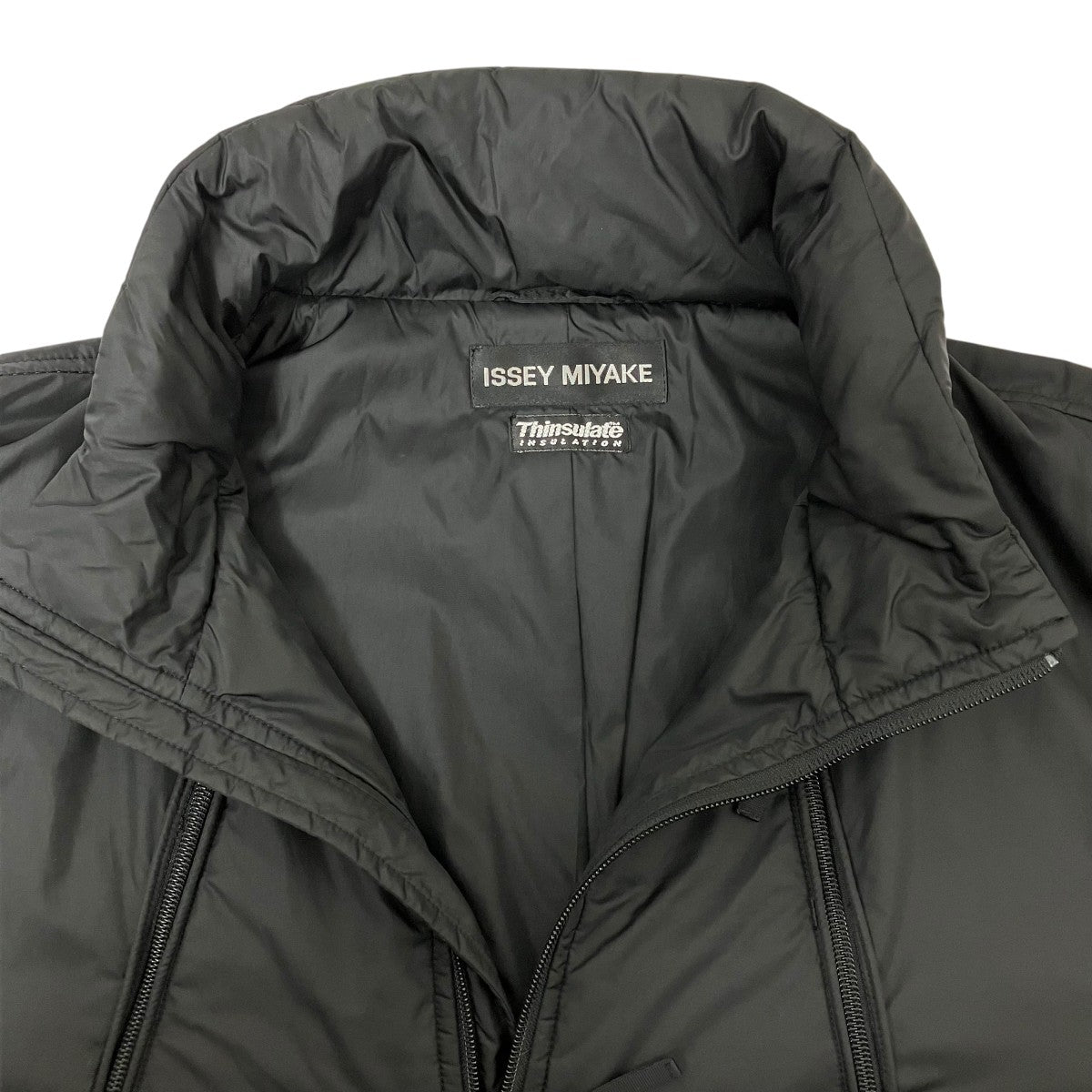 Issey Miyake ナイロン ポンチョ レインコート ナイロンジャケット 楽天市場】イッセイミヤケ ISSEY MIYAKE レインコート 衣料品