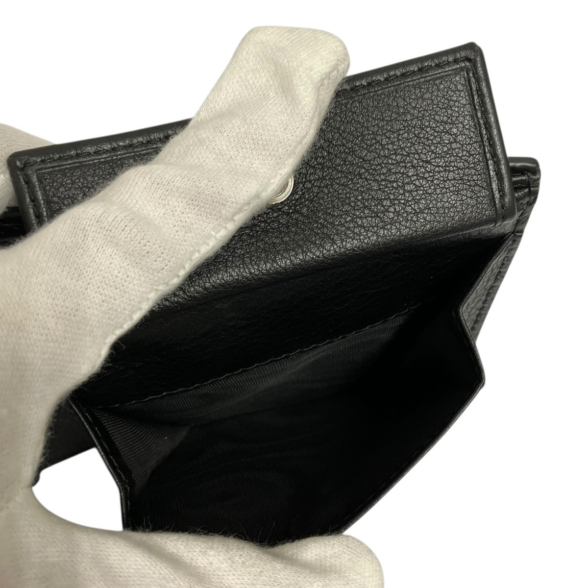 PRADA(プラダ) SOFT CALF COMPACT WALLET2つ折り財布 ブラック