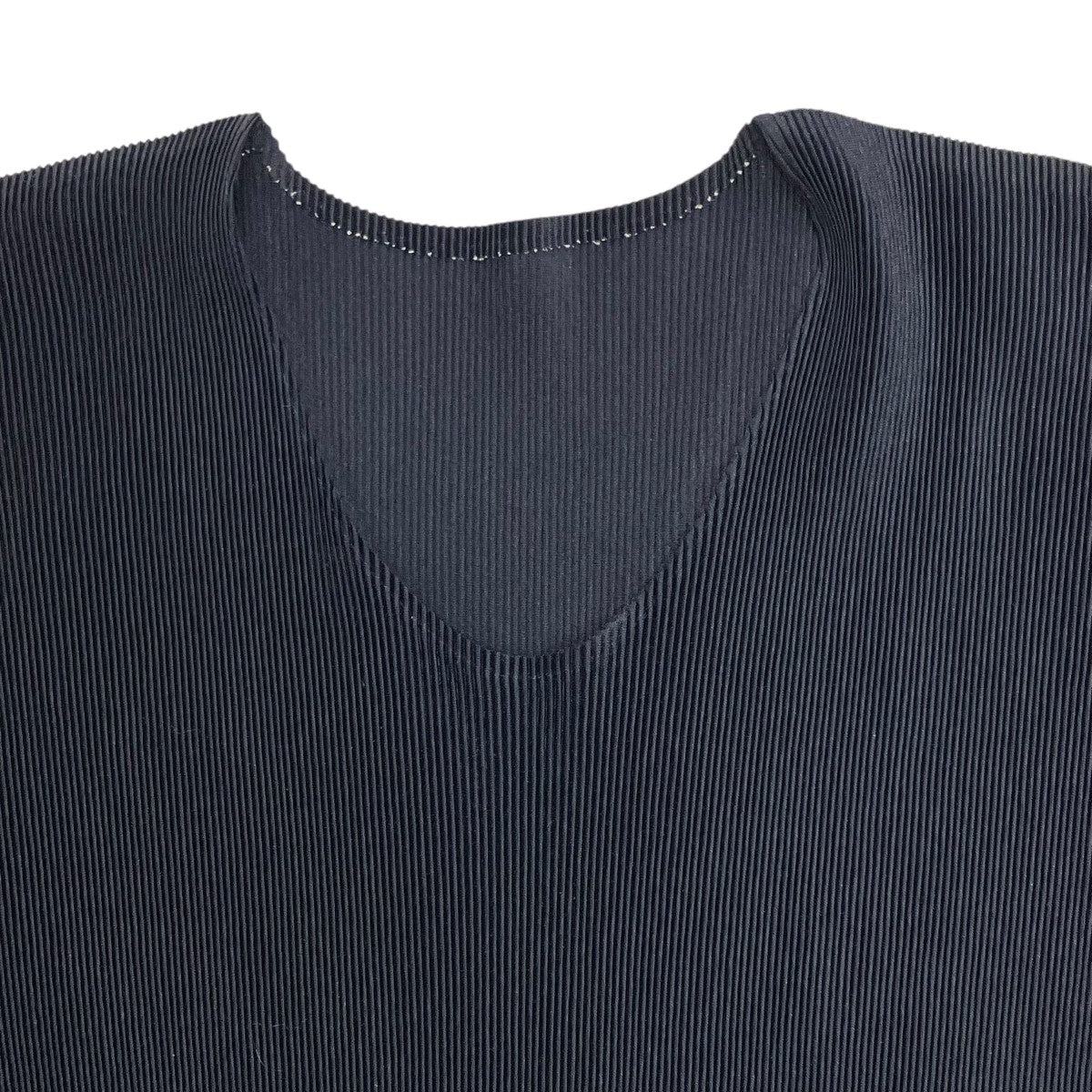 PLEATS PLEASE ブラック プリーツ Tシャツ Pleats Please Issey Miyake プリーツ Tシャツ | ブラック