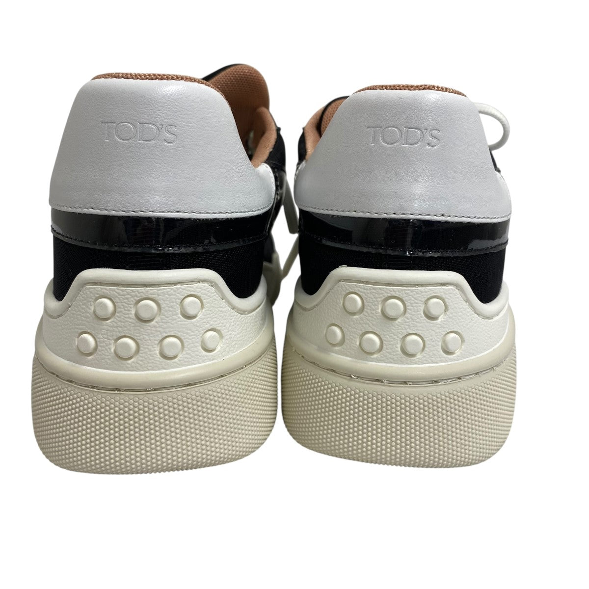 TOD'S(トッズ) CASSETTA LEGGスニーカー ブラック×ホワイト