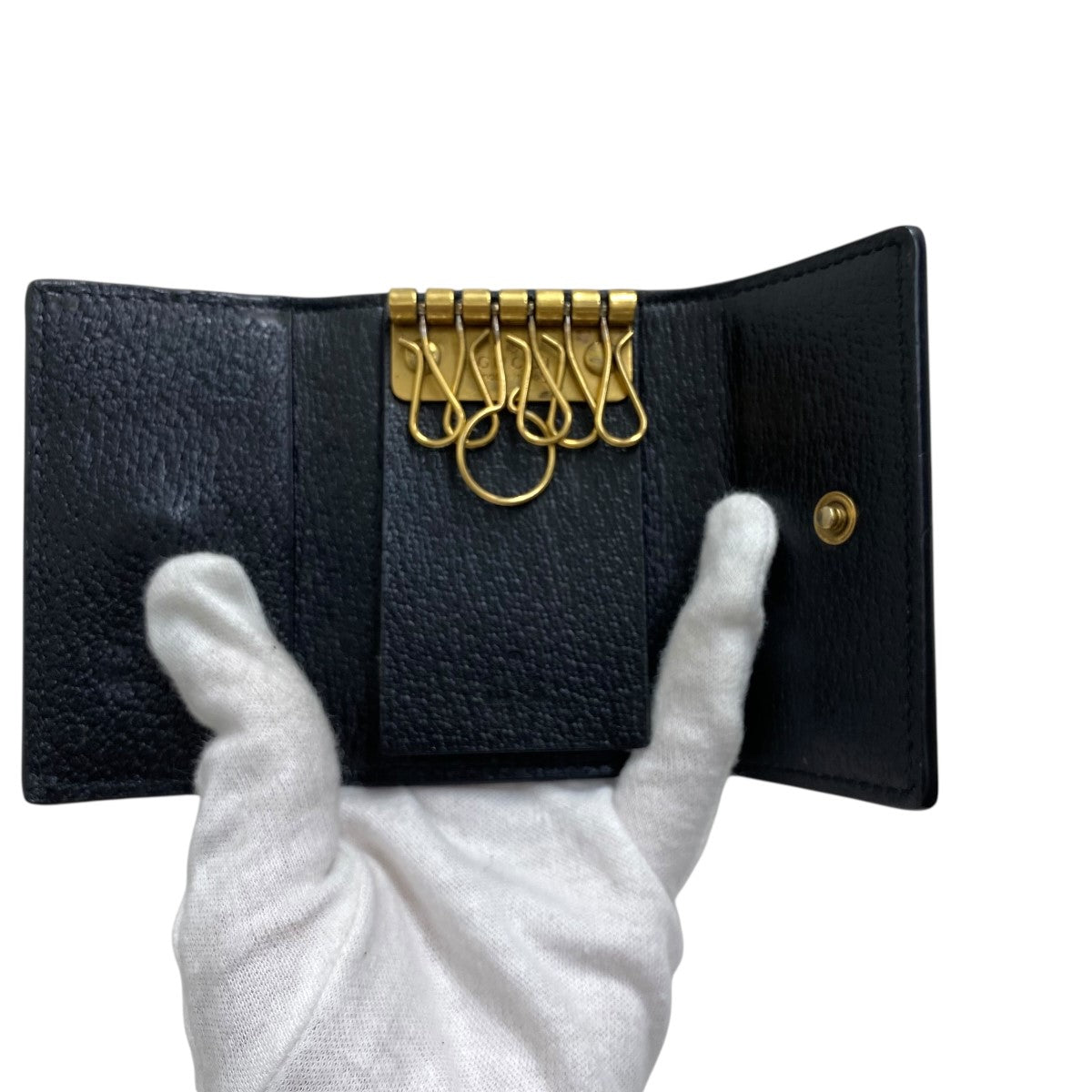 GUCCI(グッチ) ビーキーケース523688 523688 ブラック｜【公式