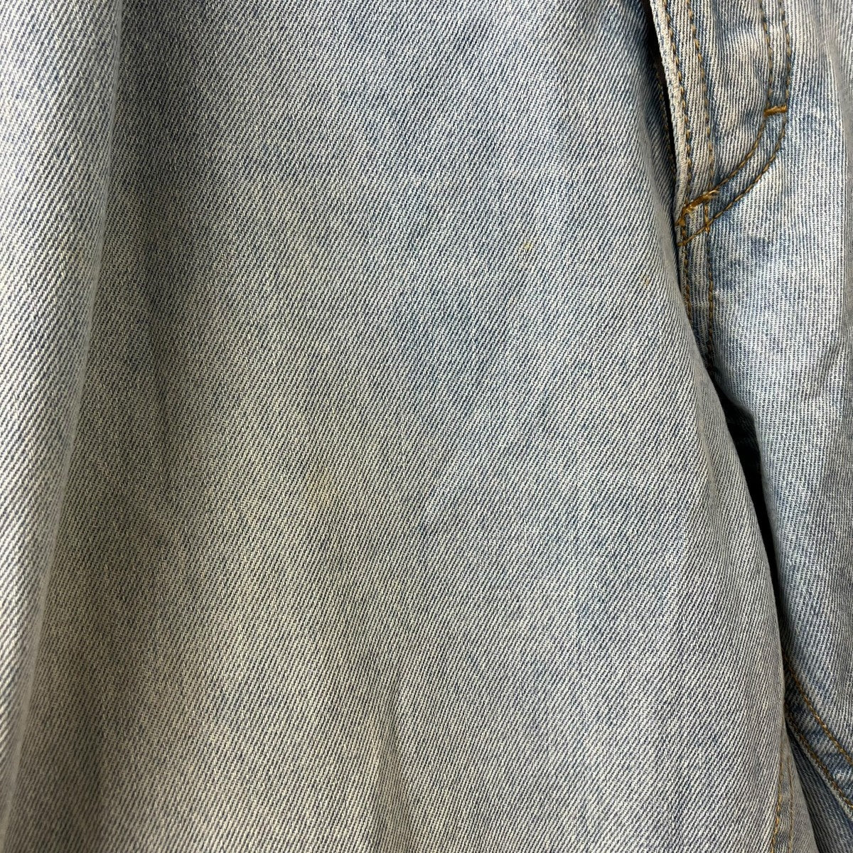 デニムパンツ