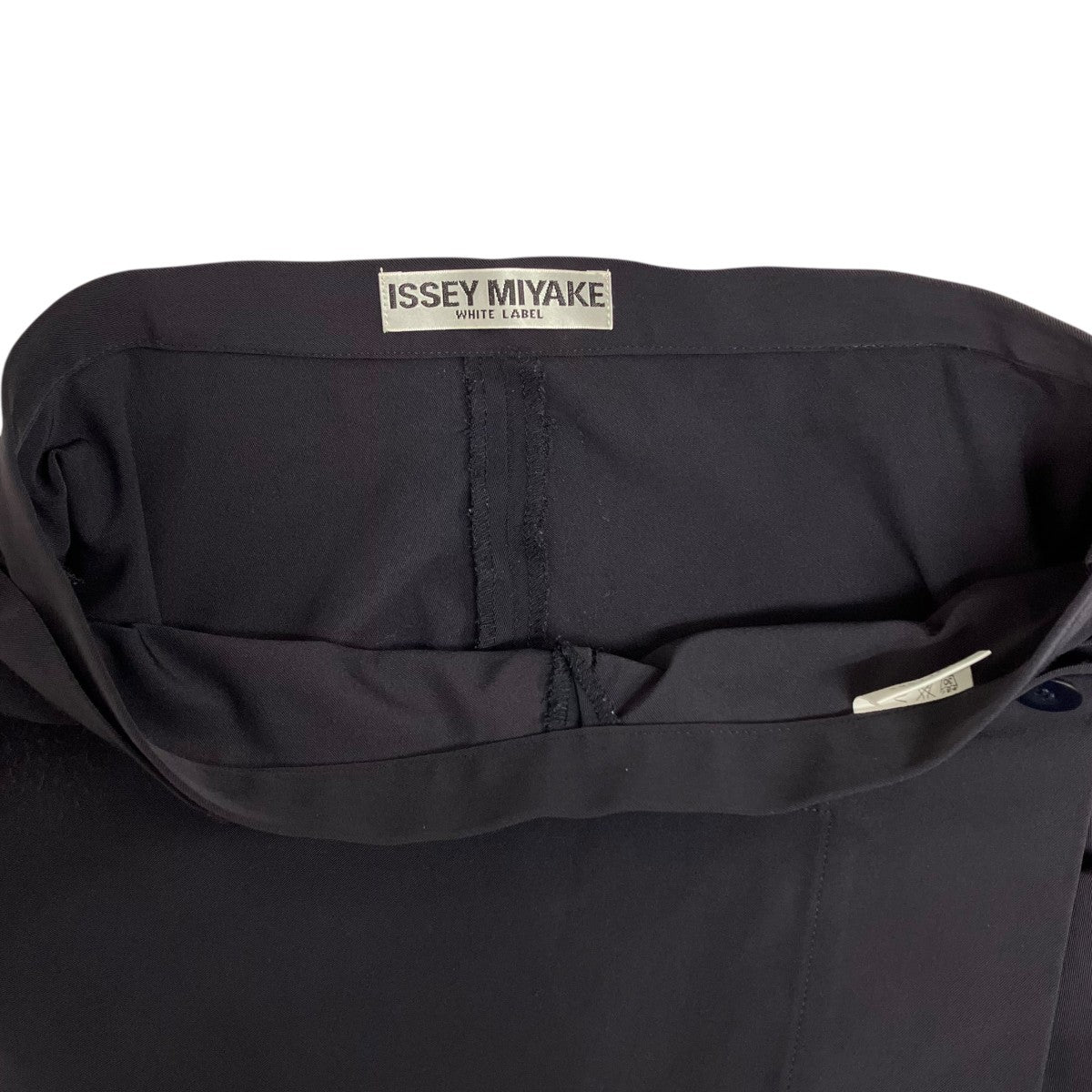 ISSEY MIYAKE(イッセイミヤケ) パンツIM32FF082 IM32FF082